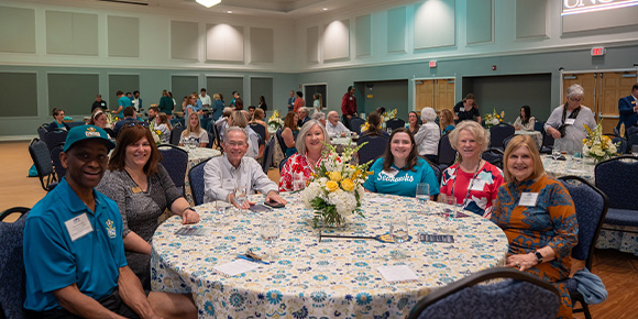 A photo of the scholarship dinner