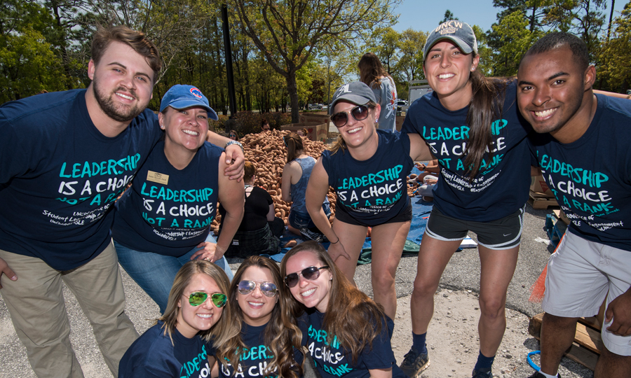 Yam Jam volunteers on campus